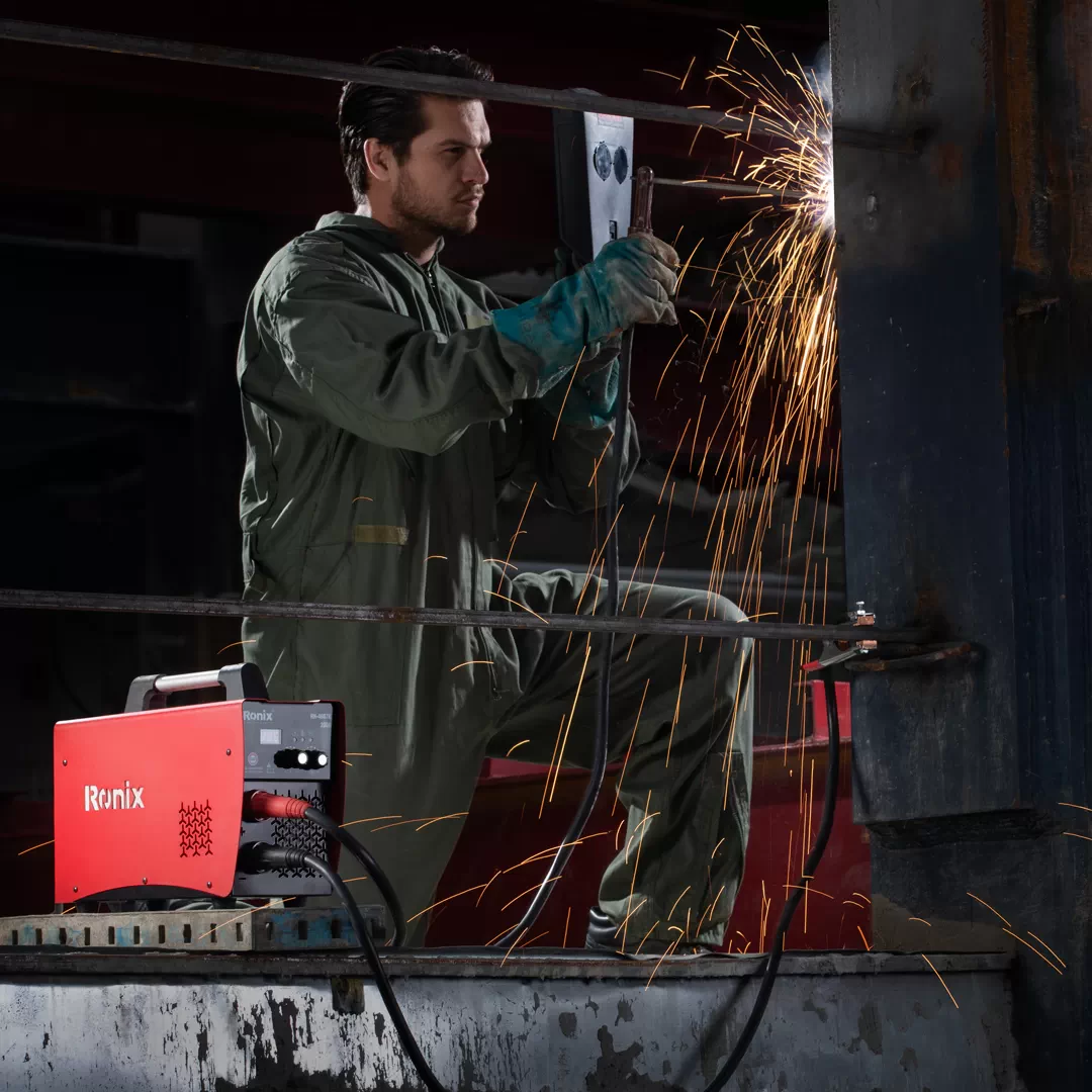 مدل : RH-4607K
(NA)
اینورتر 200 آمپر_68ece0df6df1c.webp