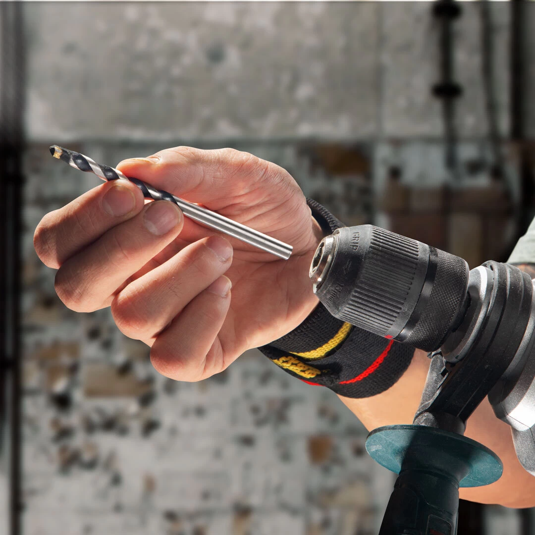 مدل : RH-5585
(2.8)
مجموعه 9 عددی مته آهن و بتن_68fe1545e84f3.webp